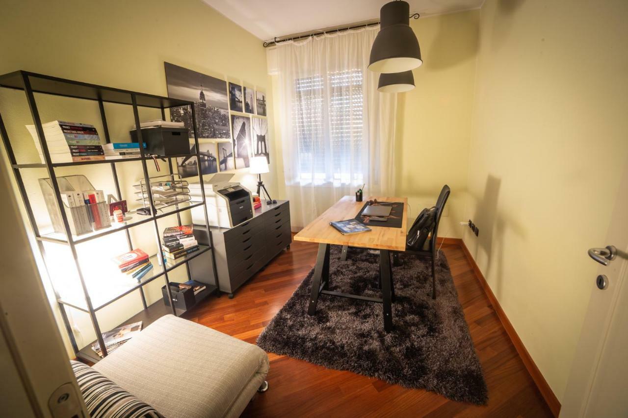 Cinematic Modern Flat, 100 Mt Da Ospedale Apartment Ravenna Exterior foto