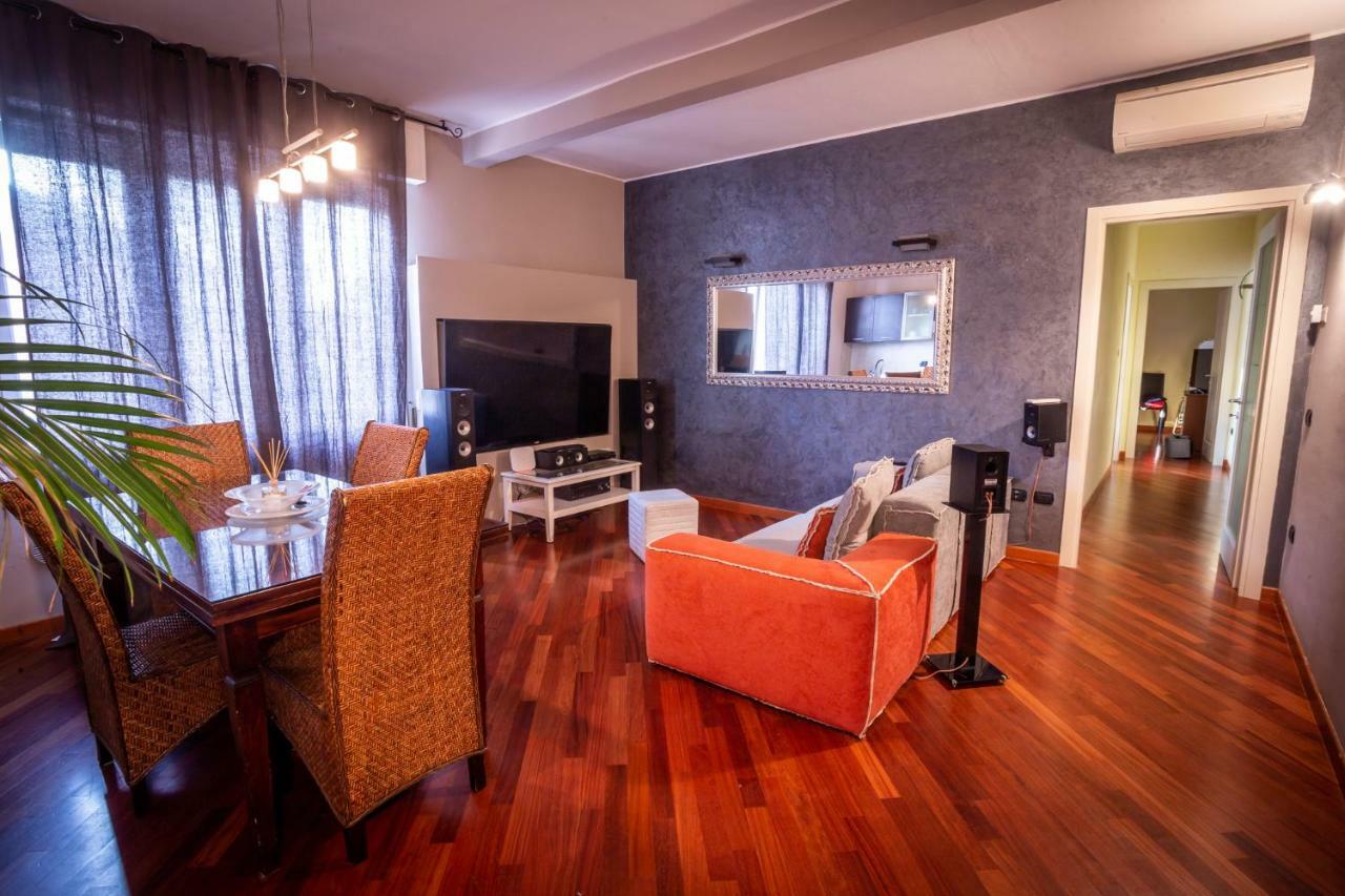 Cinematic Modern Flat, 100 Mt Da Ospedale Apartment Ravenna Exterior foto